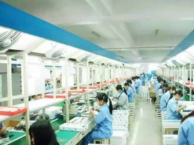 18年,他将一家只有1名员工的公司,打造成了中国最大的剃须刀企业丨假期阅读